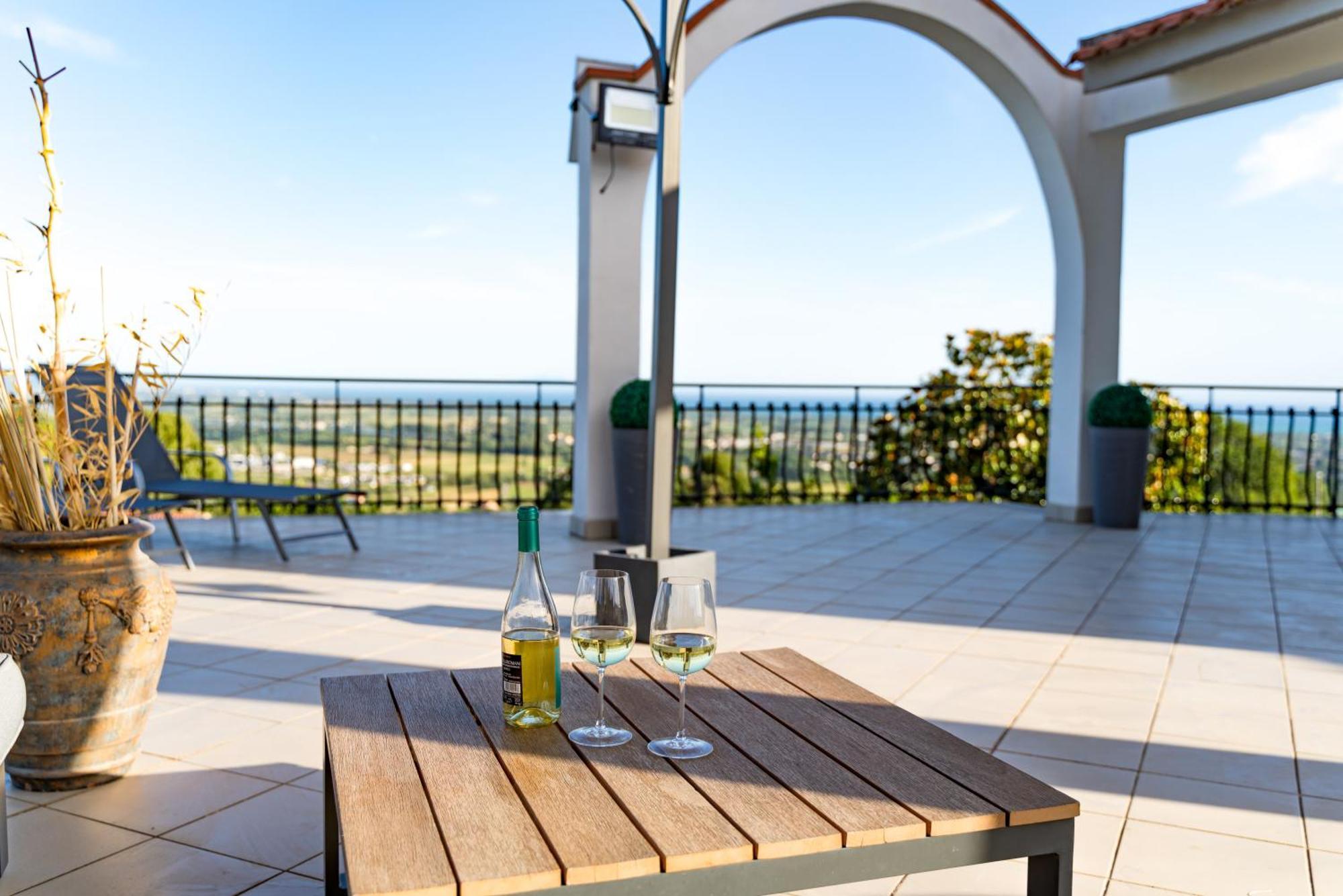 Villa Del Pino, Terrazza Vista Mare Минтурно Екстериор снимка